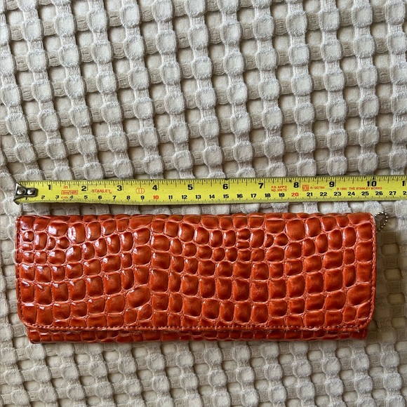 BIG BUDDHA Crocodile Croc Faux Leather Reptile Long Wallet Clutch Rust Orange - Picture 7 of 8